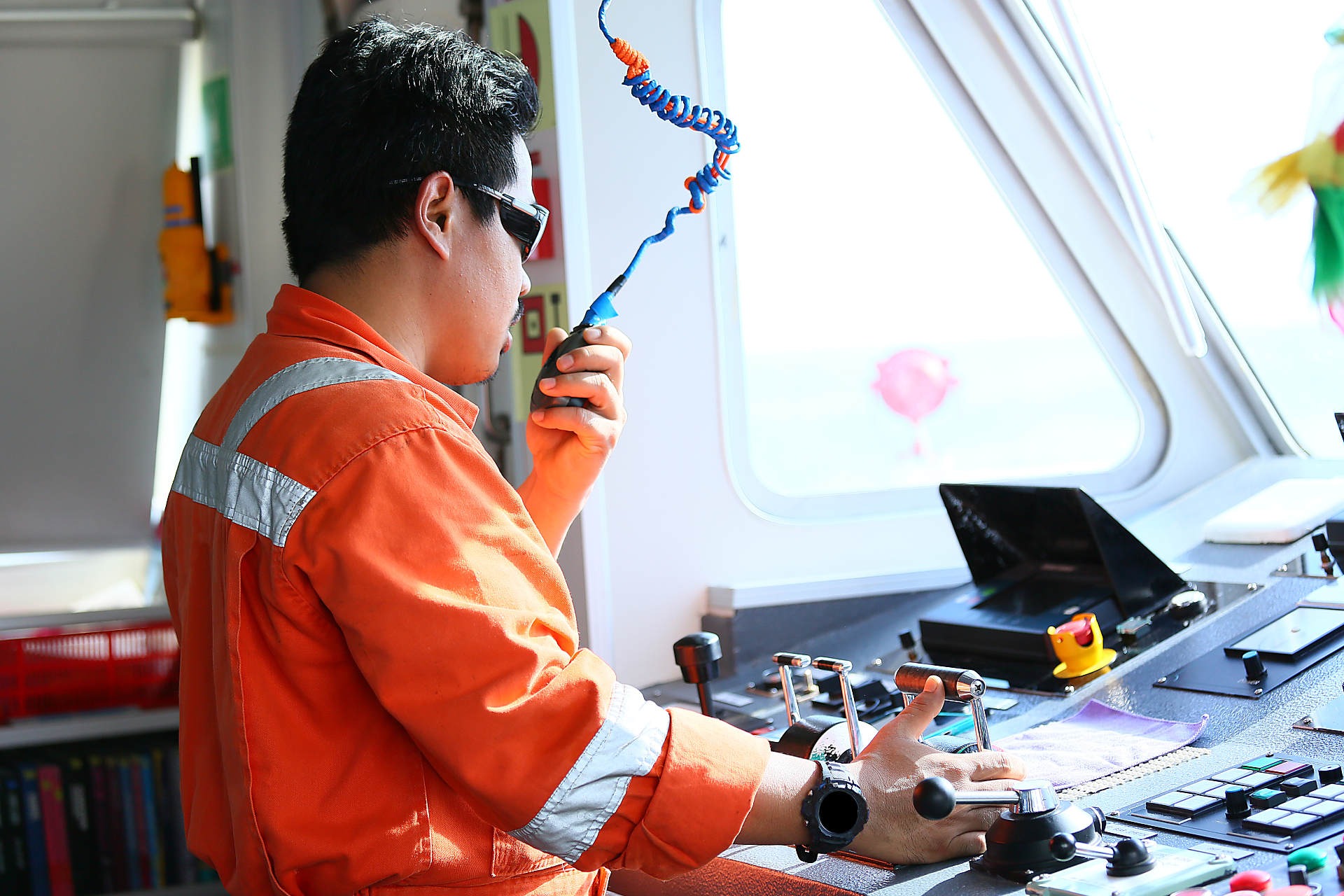 甲板部員の画像